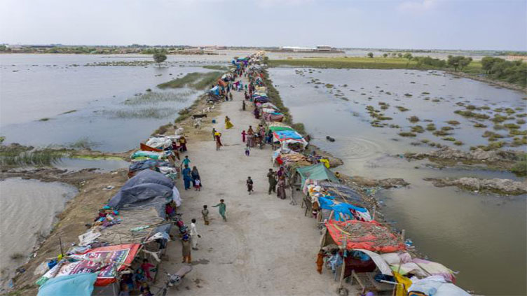 Up to 4 mln children in Pakistan still living next to stagnant, contaminated floodwater: UNICEF