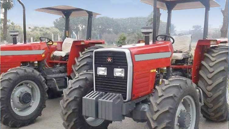 ECC gives nod to import used tractors under Kissan package