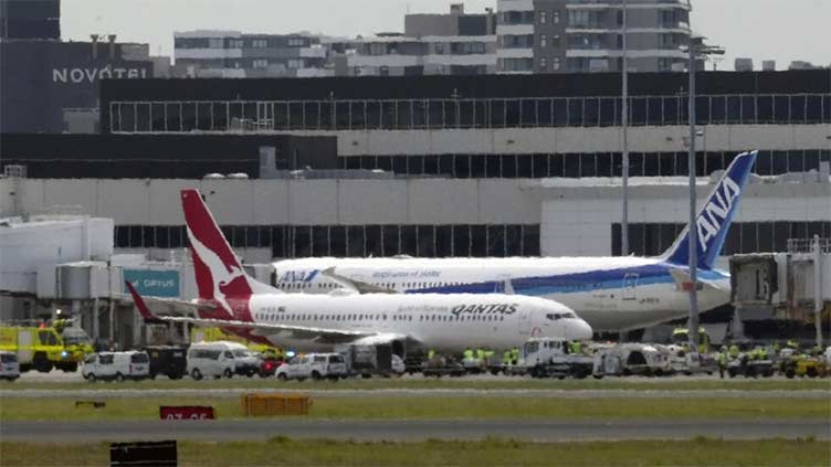 Qantas flight lands safely in Sydney after mid-air mayday