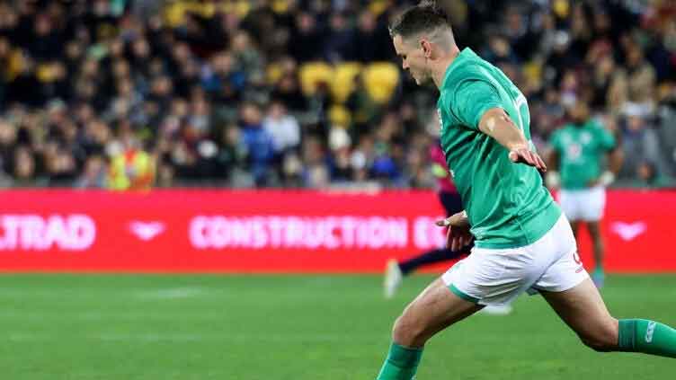 Farrell omits Carbery from Ireland Six Nations squad