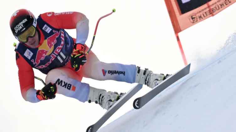 Feuz safely negotiates training in bid to cement Kitzbuehel status