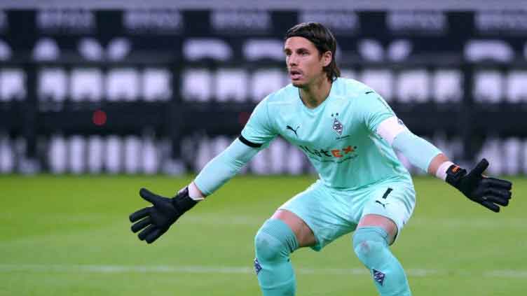 Bayern sign goalkeeper Yann Sommer from Gladbach