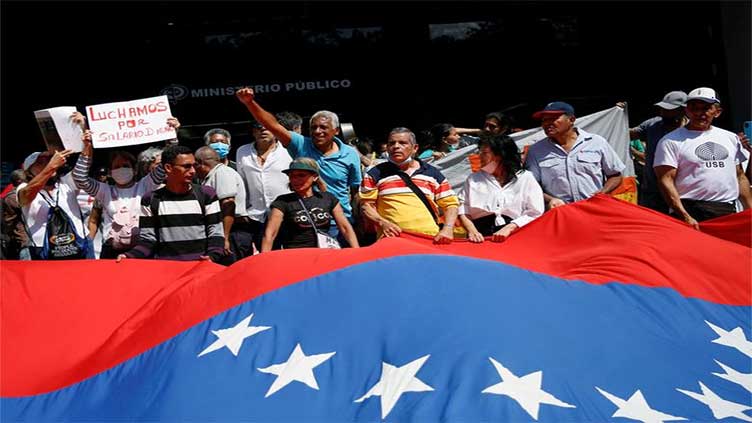 Venezuela public sector workers march for better salaries