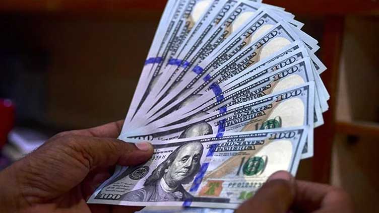 Rupee depreciates 25 paisa against US dollar