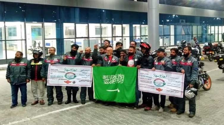 Umrah sojourn - bikers promote Pakistan's positive image