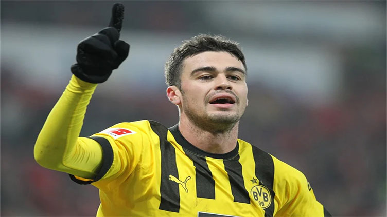 Dortmund's Reyna snatches stoppage-time winner against Mainz