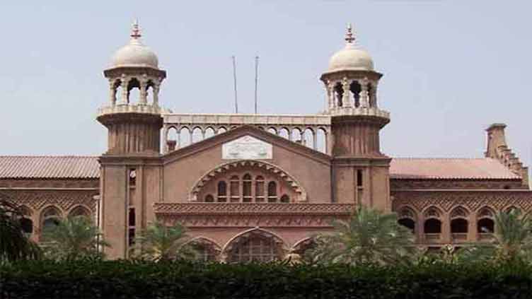 PTI moves LHC against no announcement of election date in Punjab