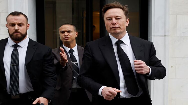 Musk meets two senior White House officials