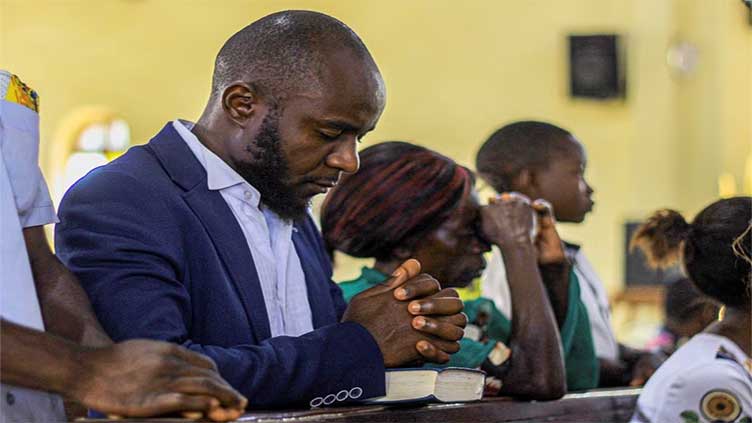 Congo revivalist churches draw in Catholics