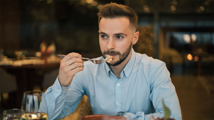 Man called selfish for dining alone 