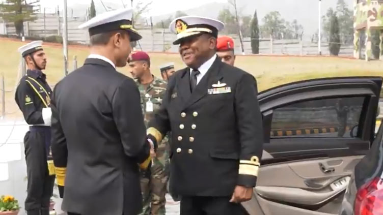 Commander Kenya Navy calls on CNS Admiral Amjad Niazi