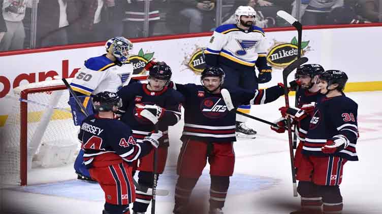 Morrissey, Scheifele lead Jets' rally in 4-2 win over Blues