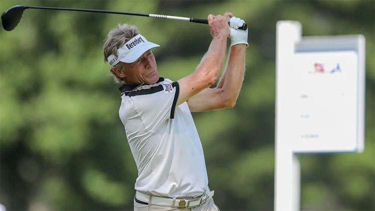 Bernhard Langer, 65, jumps in front at US Senior Open