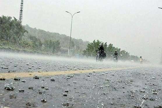 عید کے تیسرے روز بھی پنجاب کے مختلف شہروں میں گرج چمک کیساتھ بارش