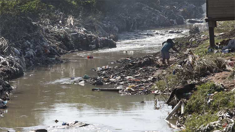 Flooding in South Africa kills 7, and rescue crews are searching for another 7 missing people