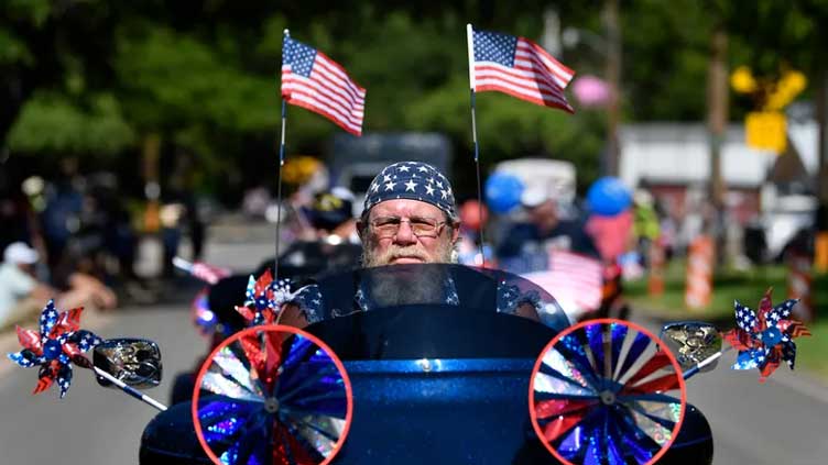 Americans across US brave heat, rain to celebrate their Independence Day