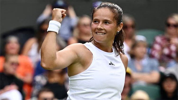 Kasatkina speeds through to Wimbledon's third round