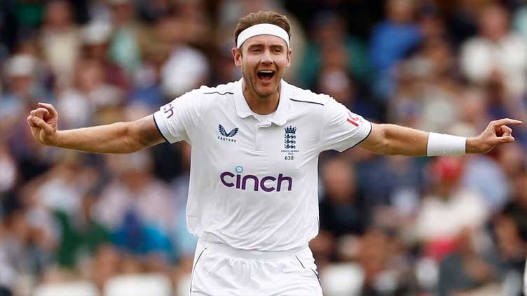 Broad bookends opening session with big wickets to give England Ashes edge