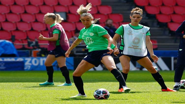 Man City sign Dutchwoman Roord from Wolfsburg