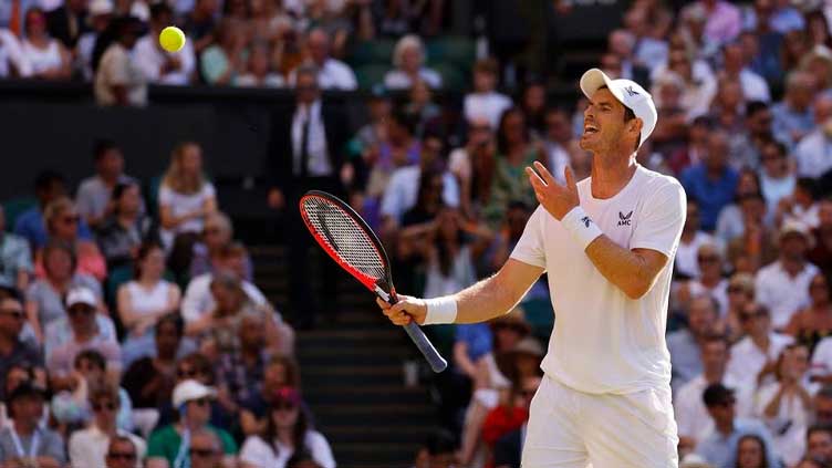 Djokovic wins in nick of time, Alcaraz shines, Brits out