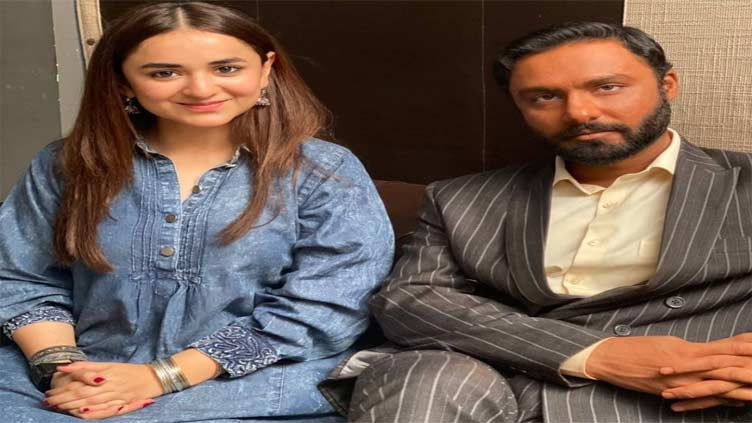 Fans want Ahmed Ali Akbar to get married with co-star Yumna Zaidi