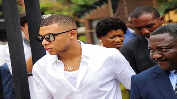 Mbappe calls PSG 'divisive team' as contract standoff drags on