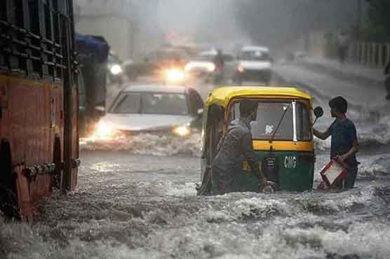 بھارتی دارالحکومت نئی دہلی میں بارش کا 40 سالہ ریکارڈ ٹوٹ گیا
