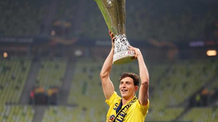 Spain defender Torres joins Emery at Aston Villa