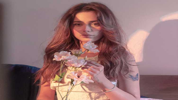 'Funkaari' - Aima Baig on song