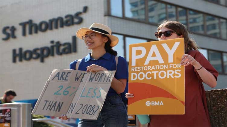 UK teachers and doctors to get pay rises of 6% or more