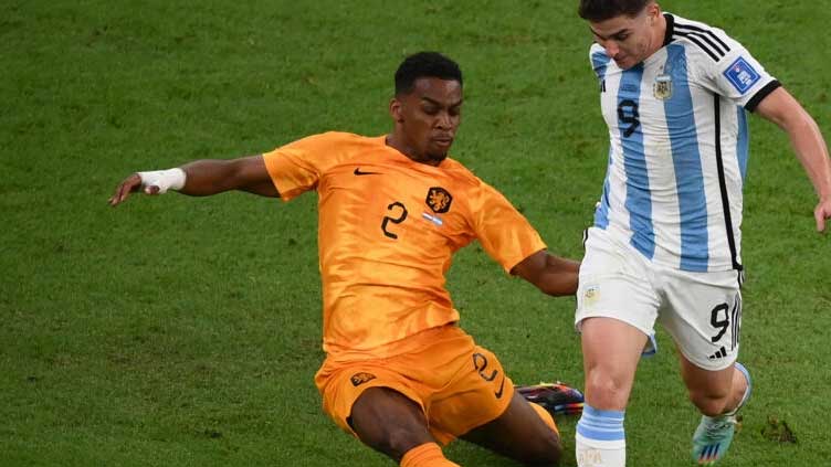 Arsenal swoop for Dutch defender Timber