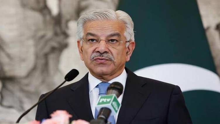 Khwaja Asif lashes out at Afghanistan for not reciprocating friendly gestures