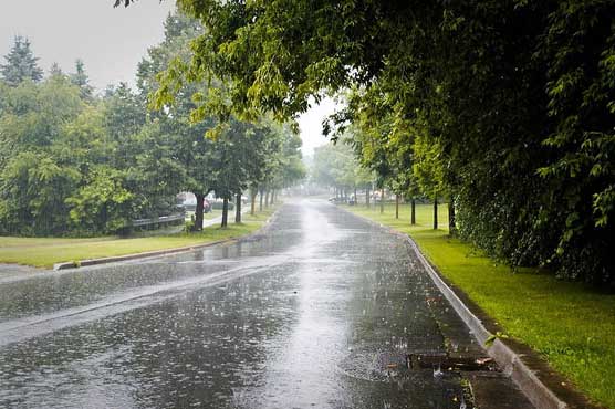 پنجاب سمیت ملک کے مختلف شہروں میں بارش سے موسم خوشگوار