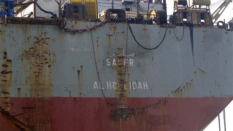 Yemen's stricken oil tanker: defusing a 'ticking time bomb'