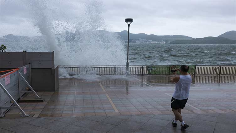 Schools and stock market closed as Hong Kong braces for Typhoon Talim