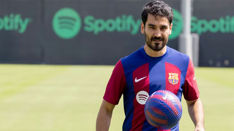 Gundogan ready to be a mentor for Barca's young midfielders