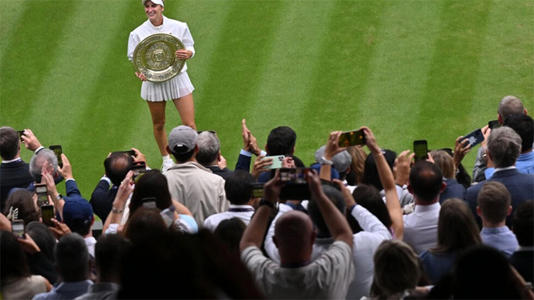 Vondrousova vows to shun media spotlight after Wimbledon win