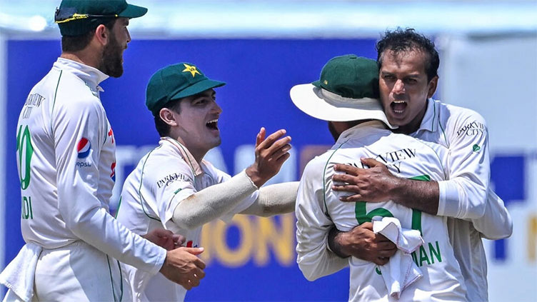 Pakistan lose three wickets in chase of 131 to raise Sri Lanka's hopes