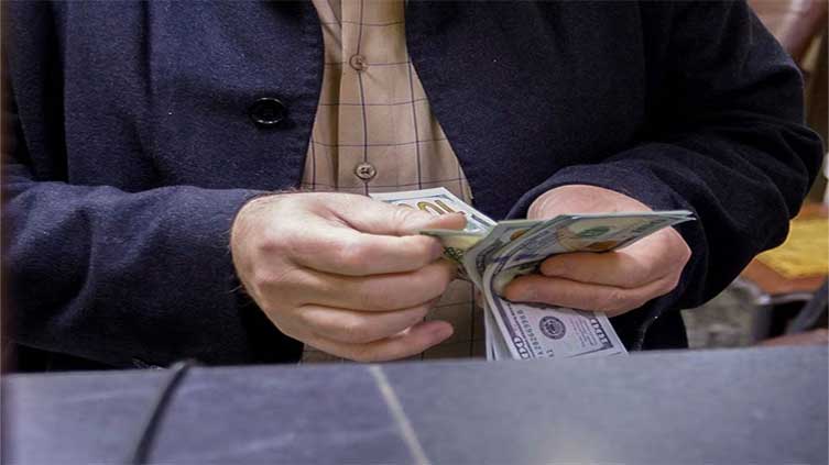 US bans 14 Iraqi banks in crackdown on Iran dollar trade –WSJ