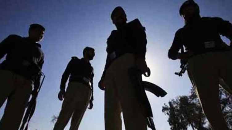 Robber killed, another wounded in crossfire with Ghotki police