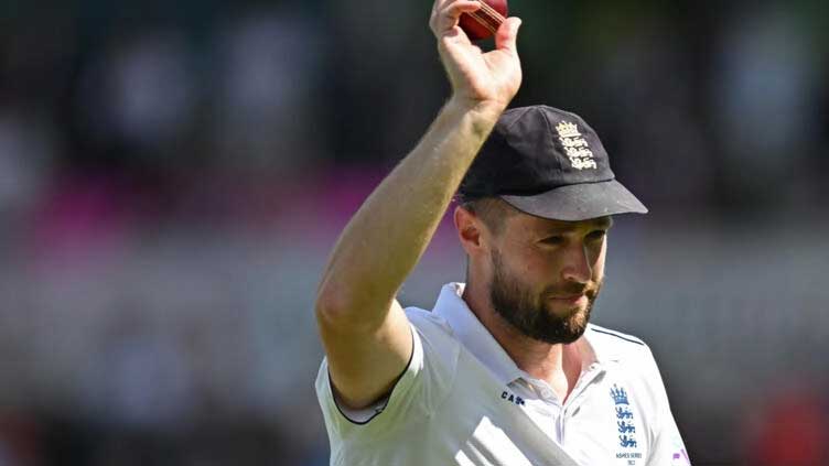 Woakes takes five as Australia all out for 317 in fourth Test