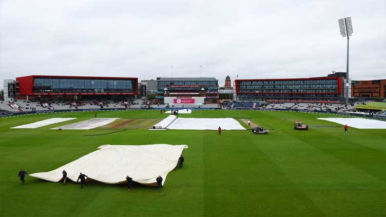 Ashes day four start delayed due to rain