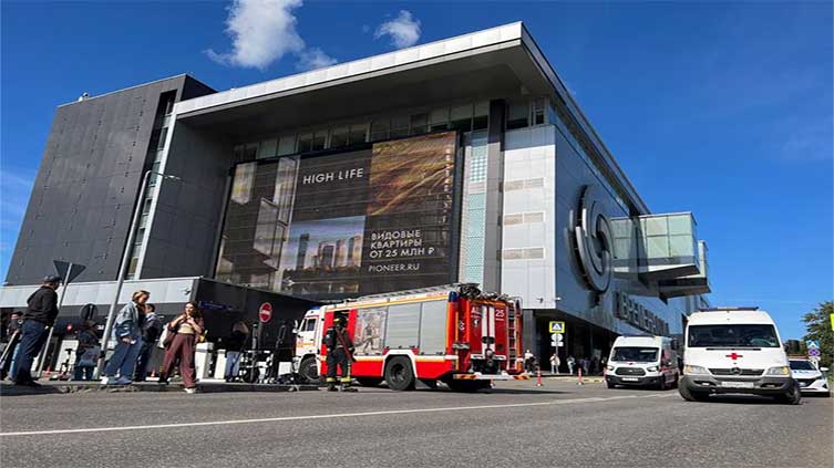 Four killed, 10 injured at Moscow mall after hot water pipe bursts