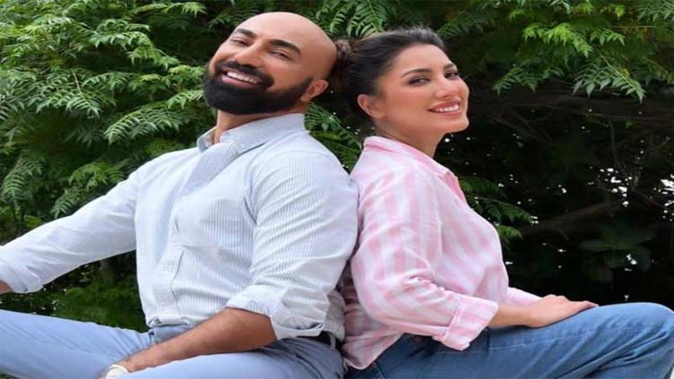 HSY will marry Mehwish Hayat if ever forced at gunpoint