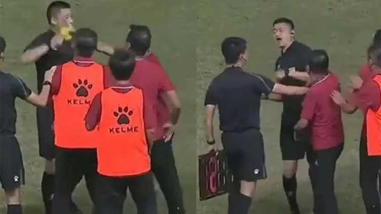 Chinese coach apologises for 'irrational behaviour' after slapping referee