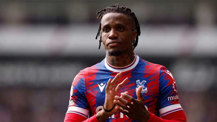 Galatasaray sign winger Zaha on free transfer