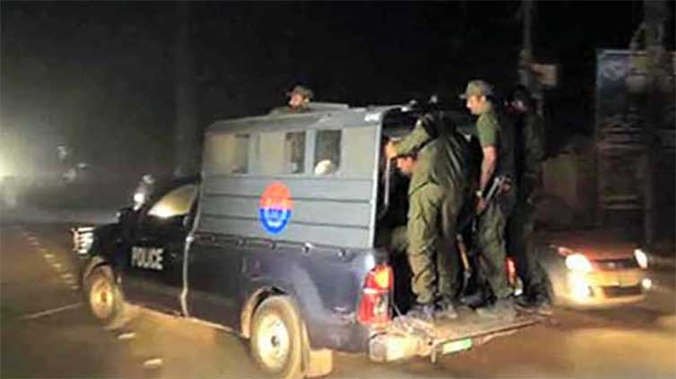 Two robbers killed in Okara police shootout 