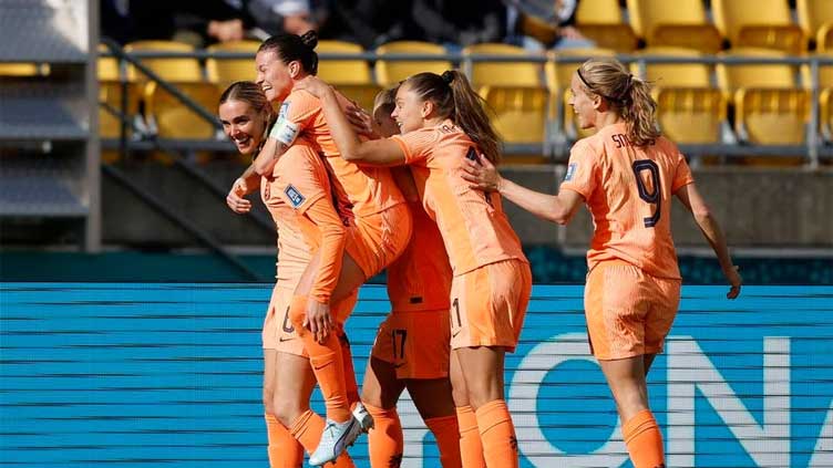 Netherlands content - but not cheering - after holding US 1-1, says coach