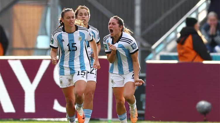 Argentina, South Africa hopes dented by thrilling draw