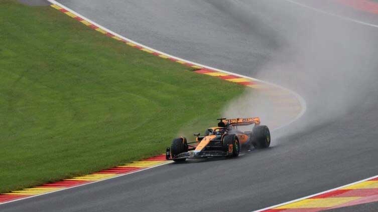 Verstappen edges Piastri for Belgian sprint race pole